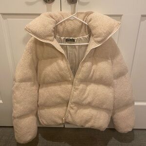 Zip up puffer coat ❤️